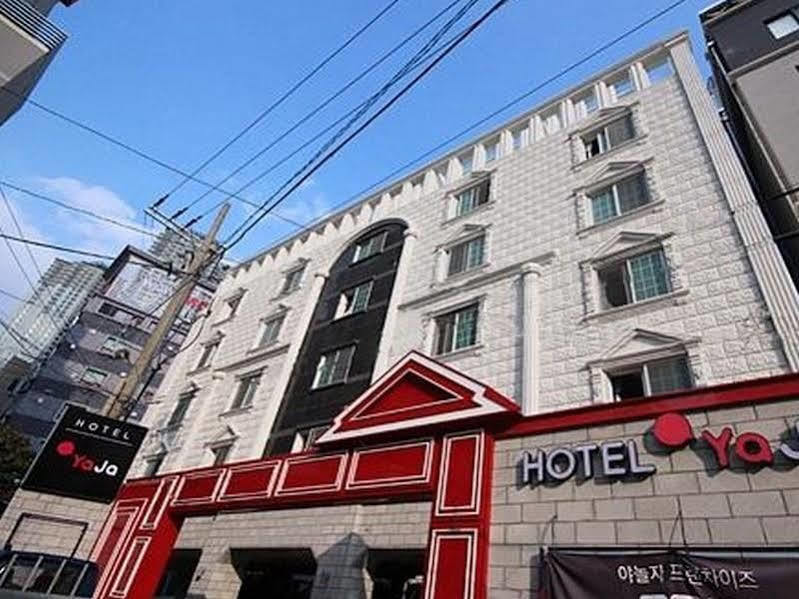 Hotel Yaja Dongnae Пусан Екстер'єр фото